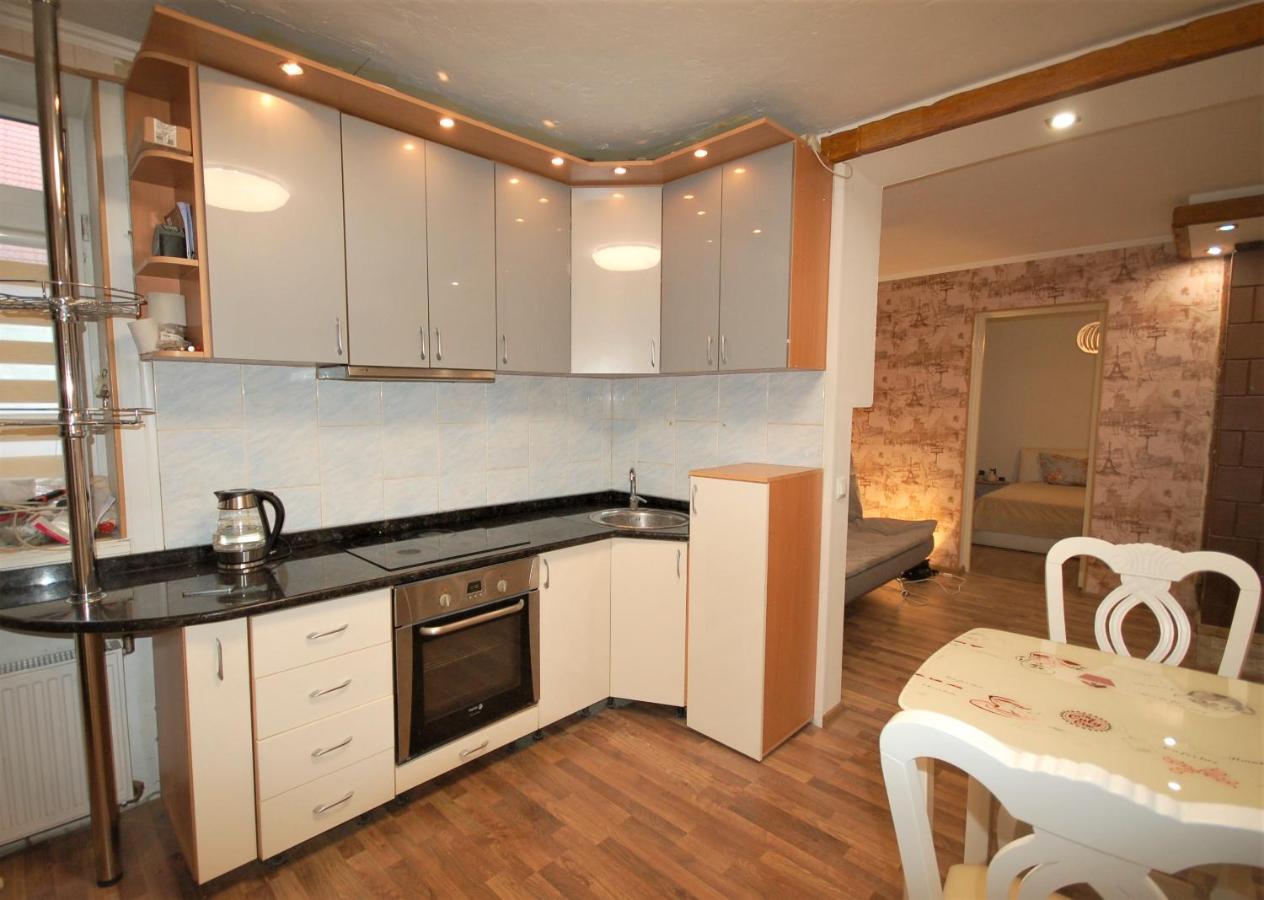 Ludvika Elegance Apartment Liepaja Bagian luar foto